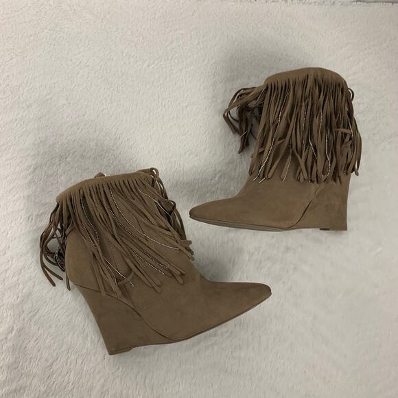 Betseyville by Betsey Johnson Fringe Tan Wedge Ankle Boots Size 7 - Picture 6 of 10